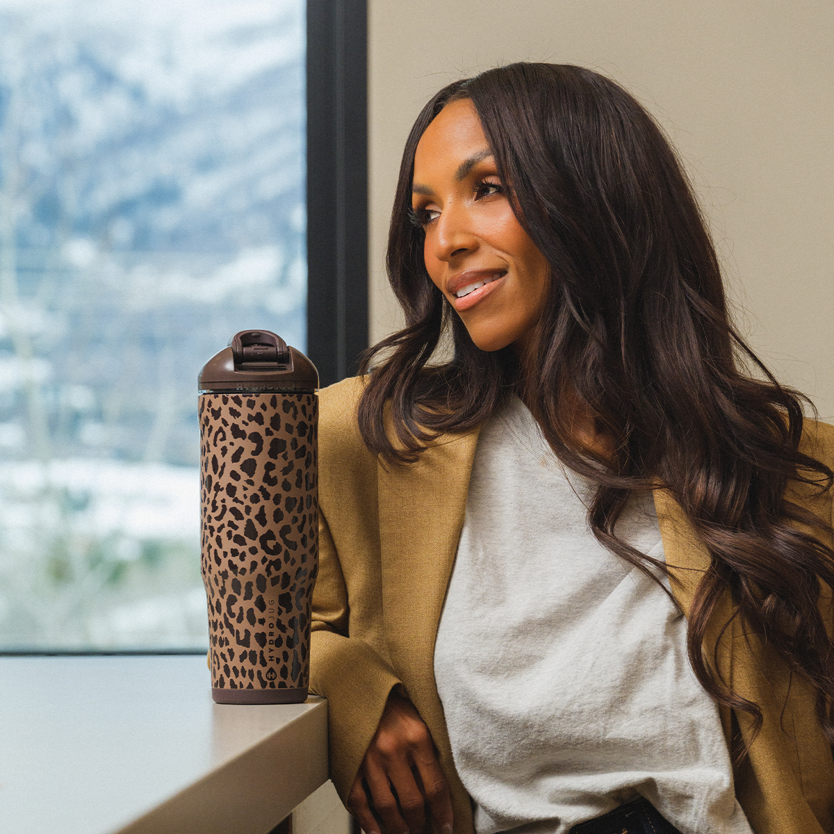 brown-leopard-32oz-946ml-a7 Ease32-BrownLeopard-WPI-8.png