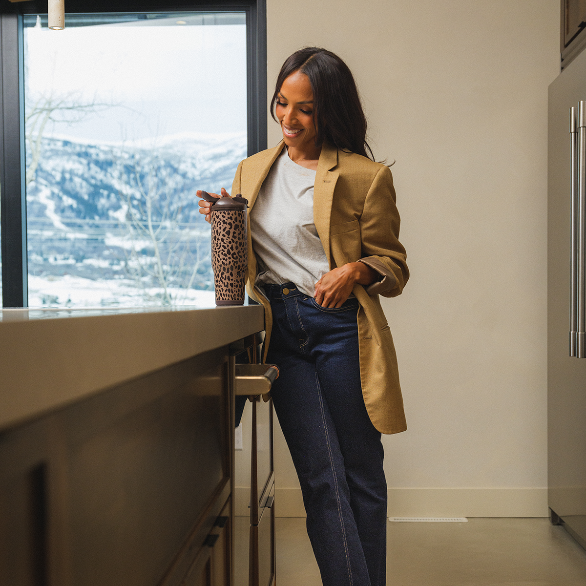 brown-leopard-32oz-946ml-a7 Ease32-BrownLeopard-WPI-9.png